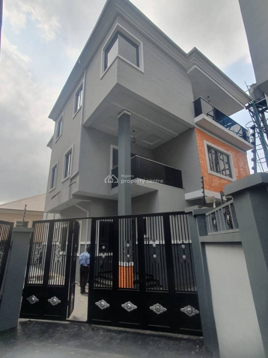 5bedroom Detached House, Magodo Phase 2 Estate, Gra Phase 2, Magodo, Lagos, Detached Duplex for Sale