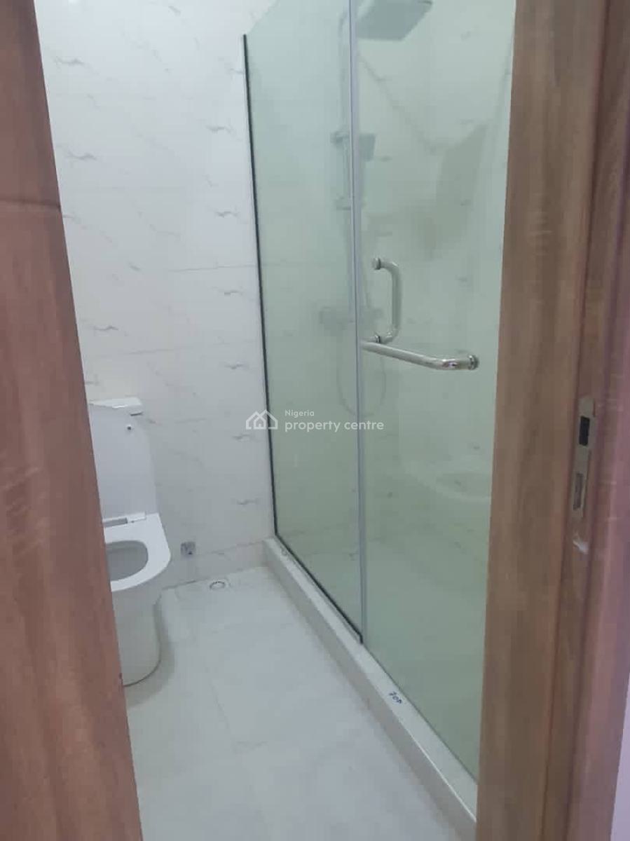 5bedroom Detached House, Magodo Phase 2 Estate, Gra Phase 2, Magodo, Lagos, Detached Duplex for Sale