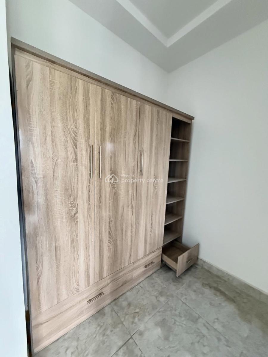 Very Spacious, Well Finished 3 Bedroom Flat with a Guest Toilet, Wuye, Abuja, Flat / Apartment for Rent