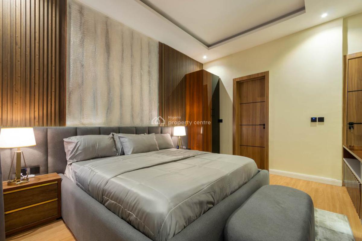 3 Bedroom Luxurious Penthouse Apartment, Off Admiralty, Lekki Phase 1, Lekki, Lagos, Flat / Apartment Short Let