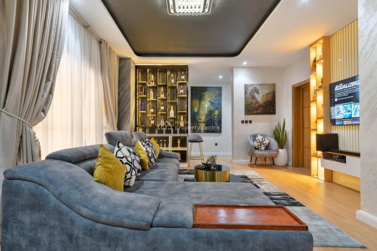 3 Bedroom Luxurious Penthouse Apartment, Off Admiralty, Lekki Phase 1, Lekki, Lagos, Flat / Apartment Short Let