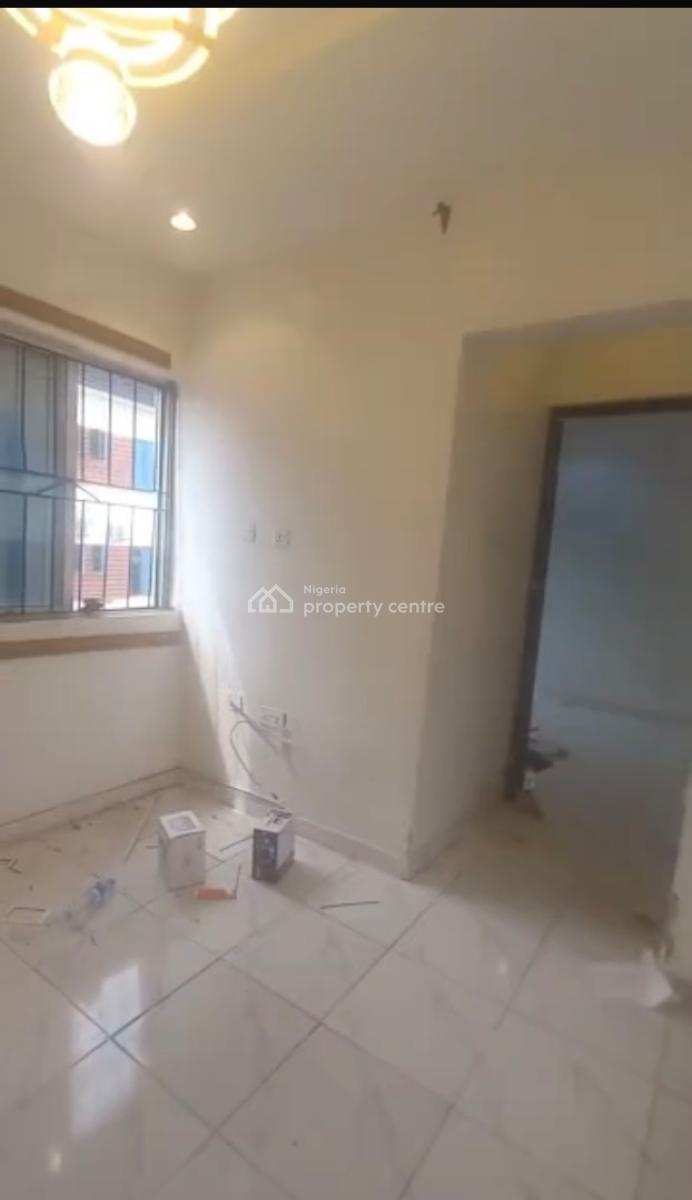 Standard Miniflat, Shomolu, Lagos, Mini Flat (room and Parlour) for Rent