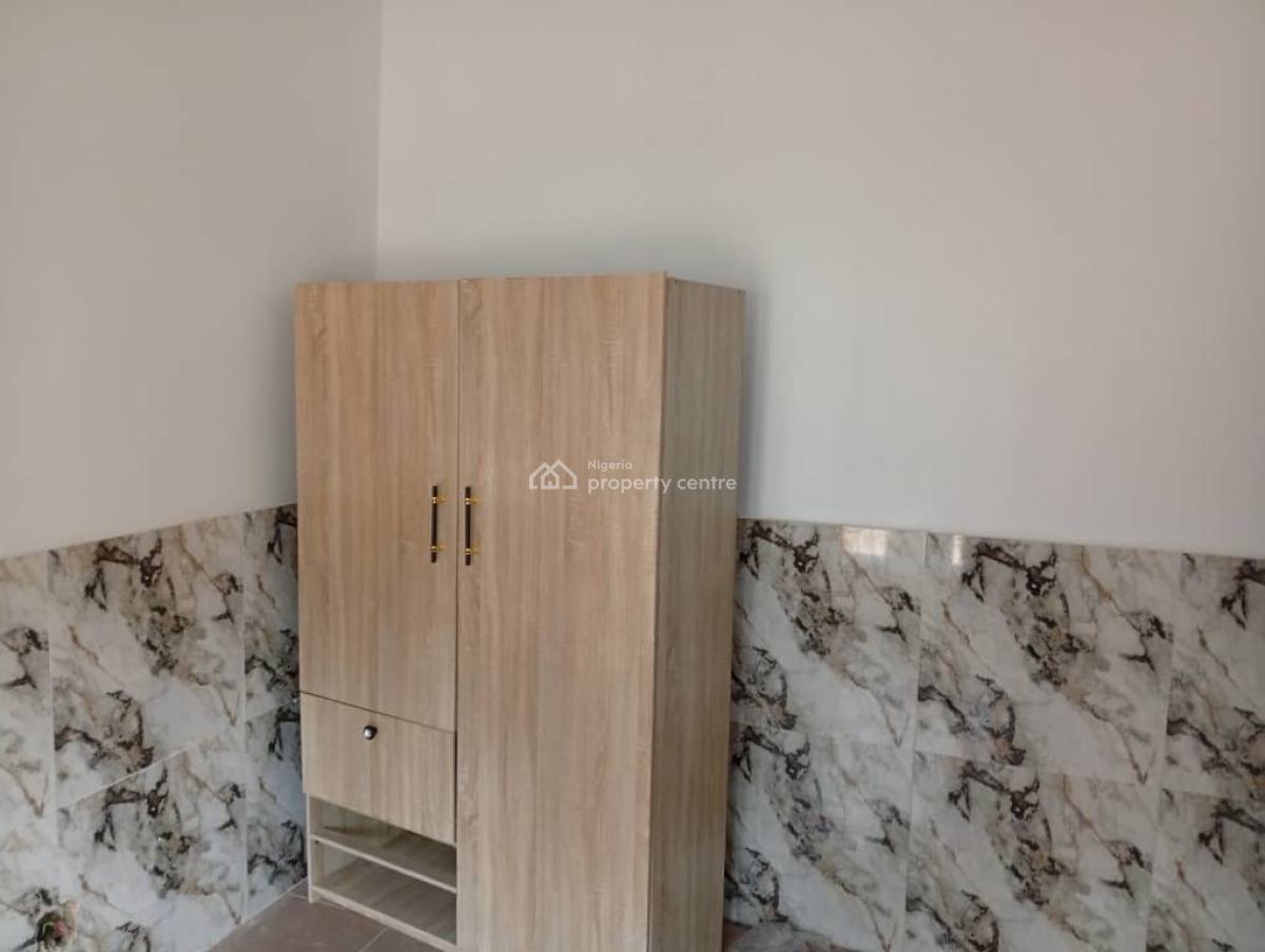 Executive 3bedroom Apartment All Rooms En-suite, Gra Phase 1, Magodo, Lagos, Flat / Apartment for Rent