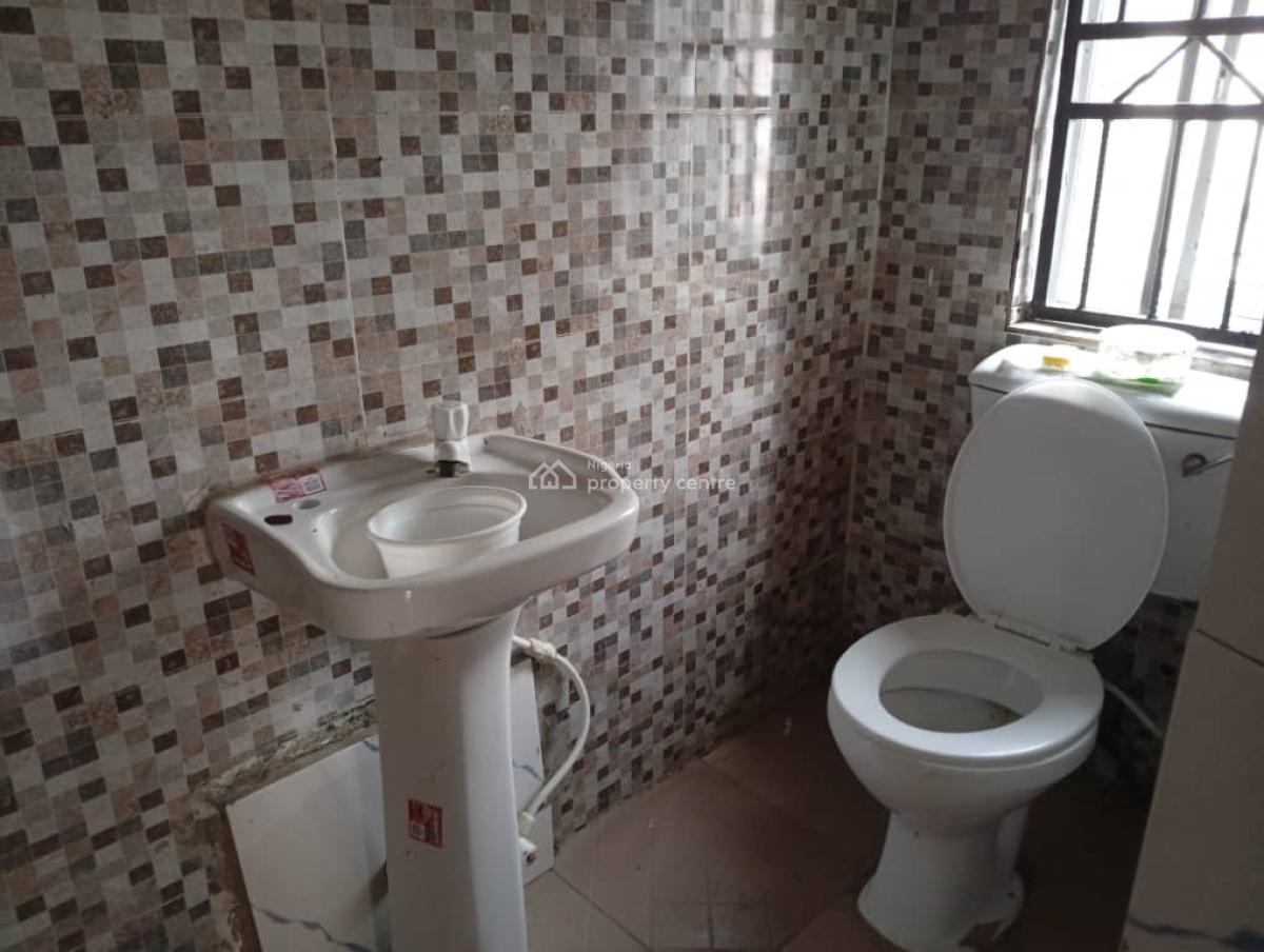 Executive 3bedroom Apartment All Rooms En-suite, Gra Phase 1, Magodo, Lagos, Flat / Apartment for Rent