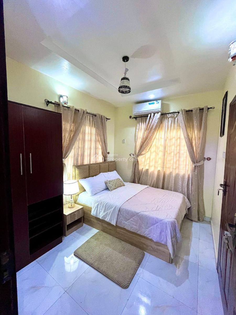 Luxuriously Furnished 2 Bedroom Apartment, Ikeja, Lagos, Flat / Apartment Short Let