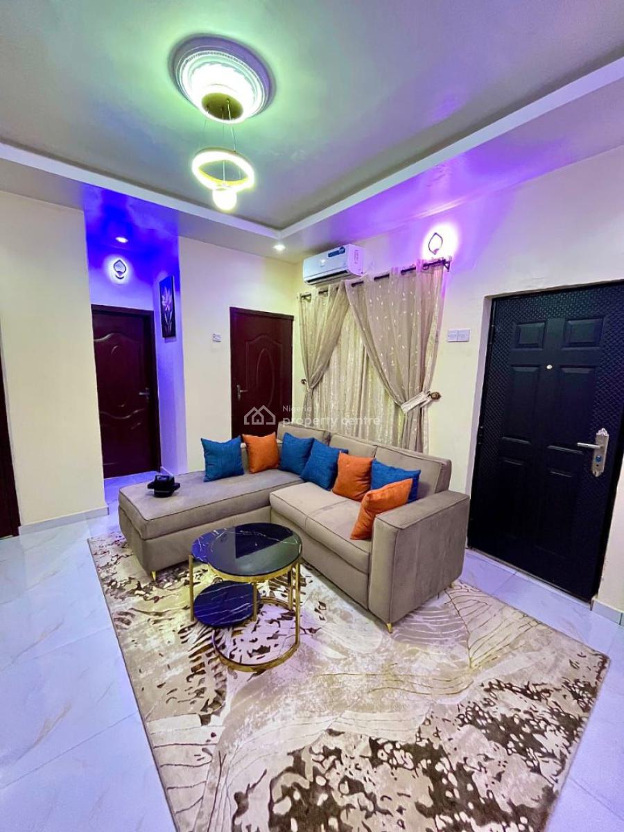 Luxuriously Furnished 2 Bedroom Apartment, Ikeja, Lagos, Flat / Apartment Short Let