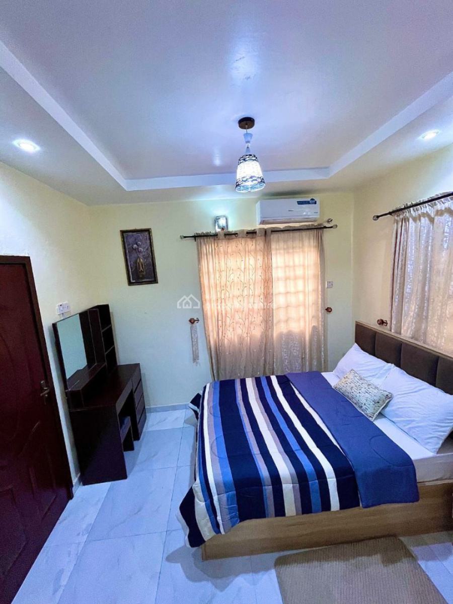 Luxuriously Furnished 2 Bedroom Apartment, Ikeja, Lagos, Flat / Apartment Short Let