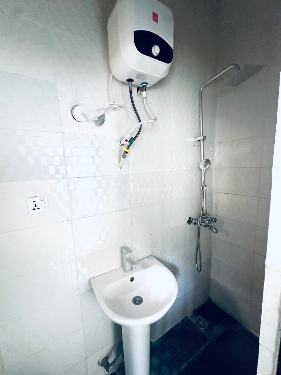 Sharp 2bedroom Flat, Robert Nebolisa, Idado Estate, Idado, Lekki, Lagos, Flat / Apartment for Rent