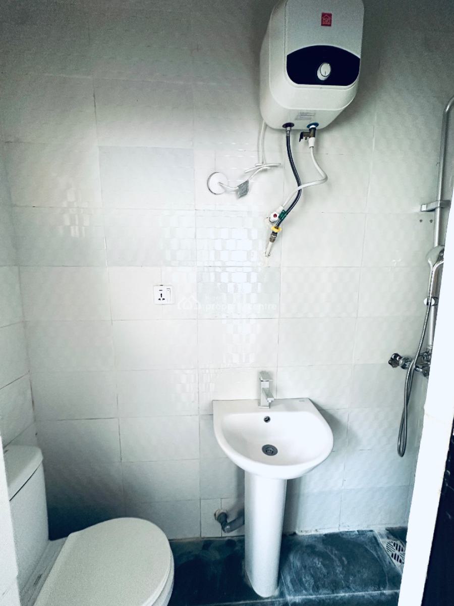 Sharp 2bedroom Flat, Robert Nebolisa, Idado Estate, Idado, Lekki, Lagos, Flat / Apartment for Rent