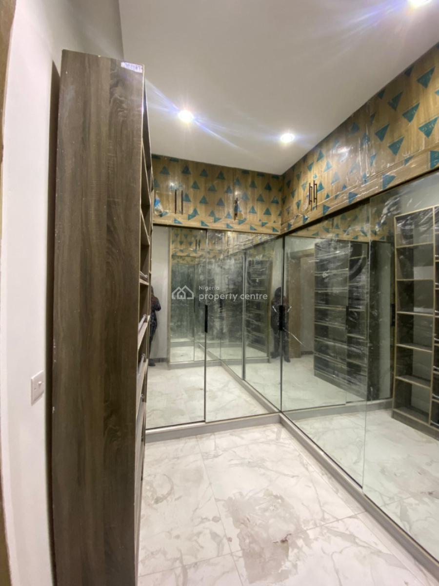 4 Bedrooms Maisonette with Gym and Swimming Pool, Lekki Phase 1, Lekki, Lagos, House for Rent
