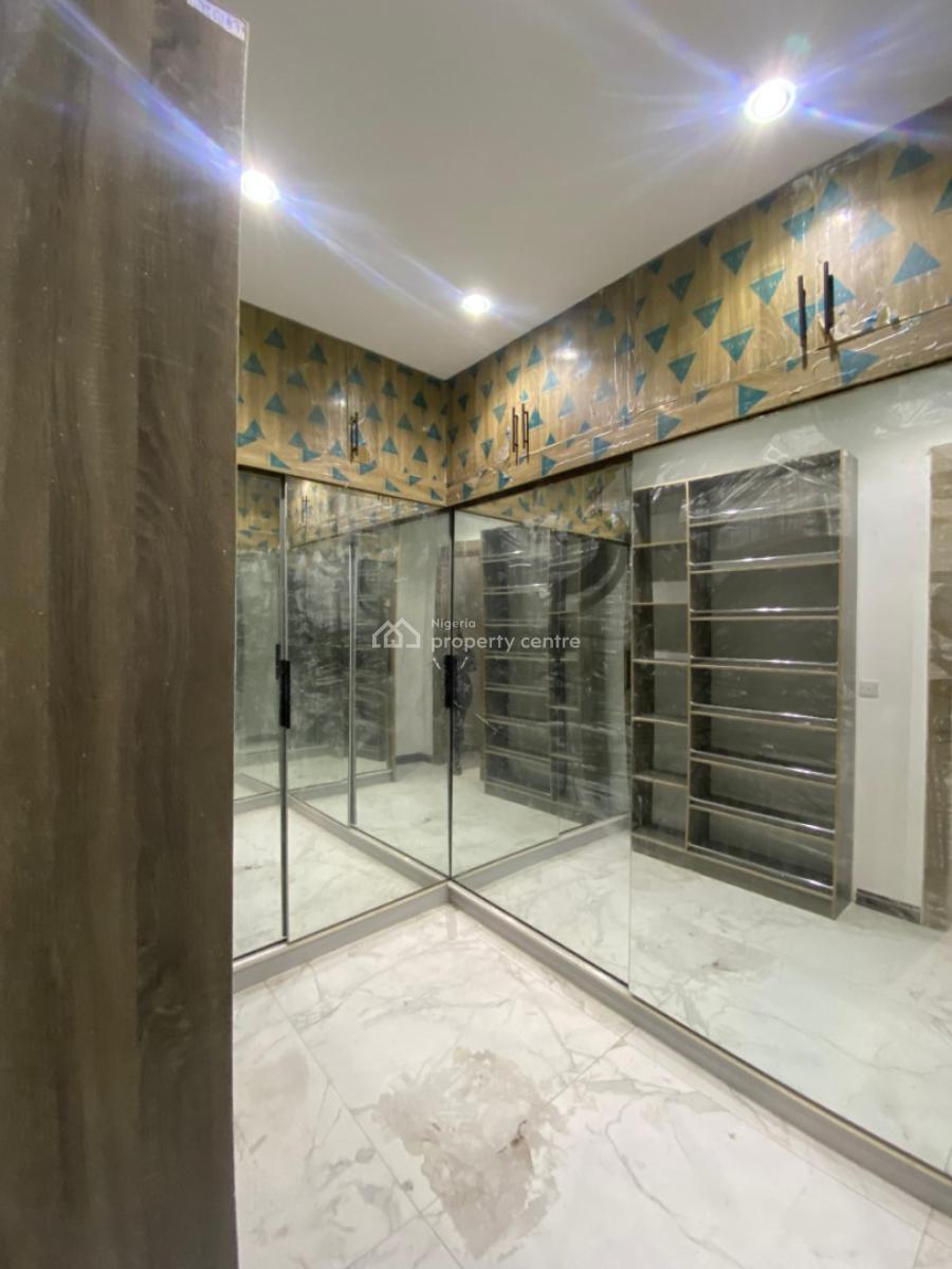 4 Bedrooms Maisonette with Gym and Swimming Pool, Lekki Phase 1, Lekki, Lagos, House for Rent