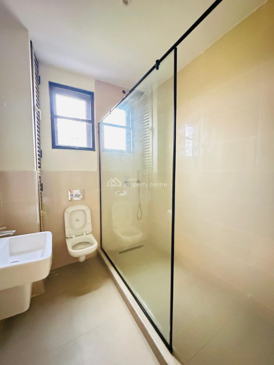 Beautiful 3 Bedroom Apartment with Bq, Gym and Swimming Pool, Lekki Phase 1, Lekki, Lagos, Flat / Apartment for Rent