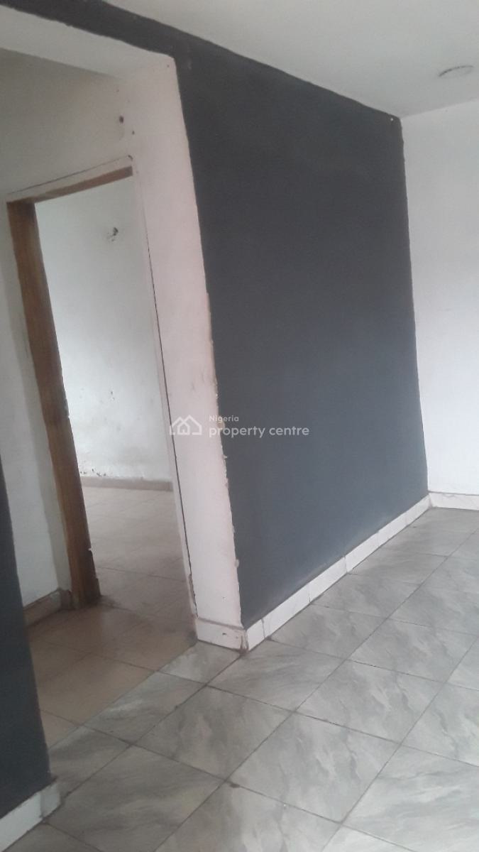 Decent 2 Bedroom Flat Upstairs at Shomolu, Okuta Road, Bariga, Shomolu, Lagos, Flat / Apartment for Rent
