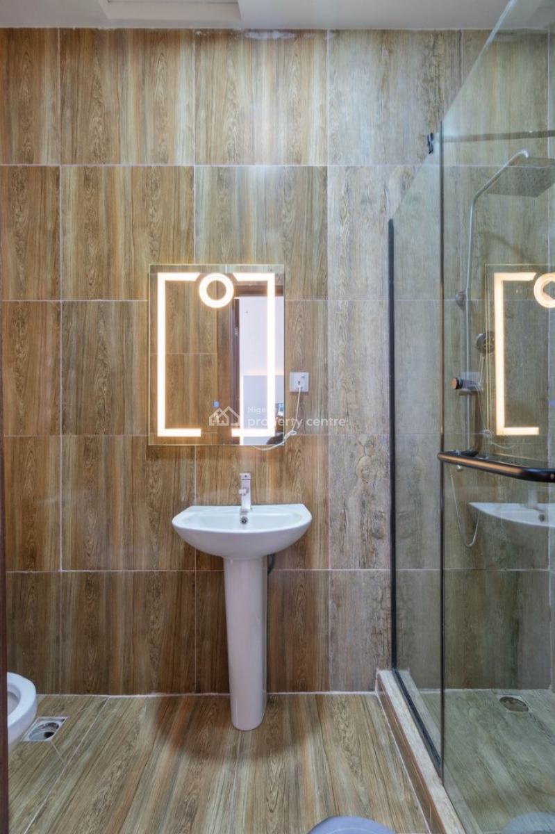 Robin -a Brand New Luxury 2bedroom Apartment with Swimming Pool,ps5, E, Lekki Phase 1, Lekki, Lagos, Flat / Apartment Short Let