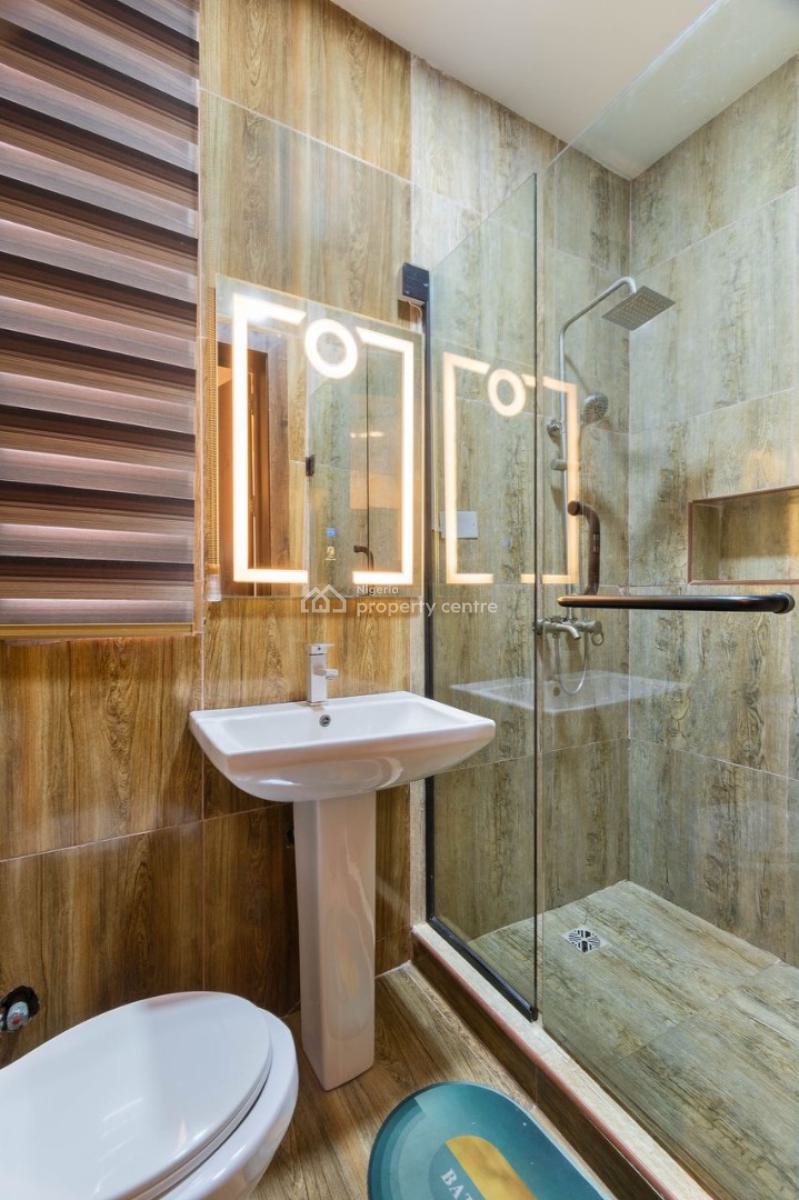 Robin -a Brand New Luxury 2bedroom Apartment with Swimming Pool,ps5, E, Lekki Phase 1, Lekki, Lagos, Flat / Apartment Short Let