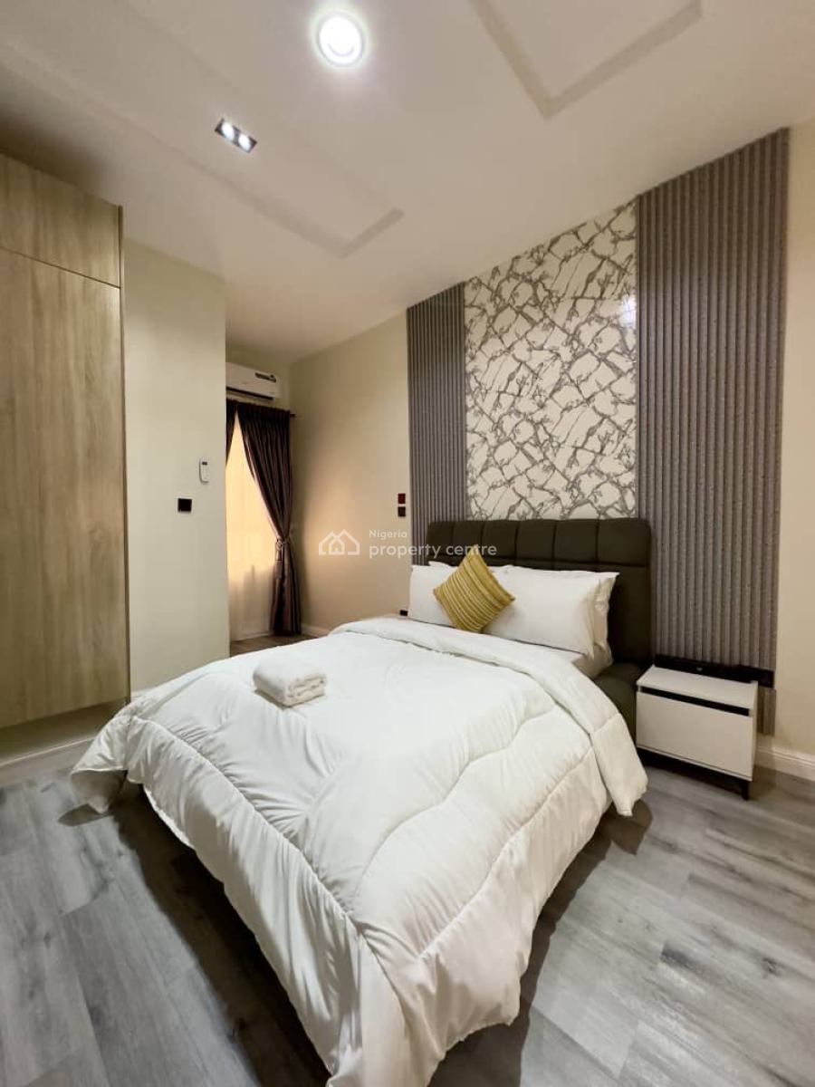 Stylish 1 Bedroom Loft, with a Swimming Pool & a Gym., Lekki Phase 1, Lekki, Lagos, Flat / Apartment Short Let