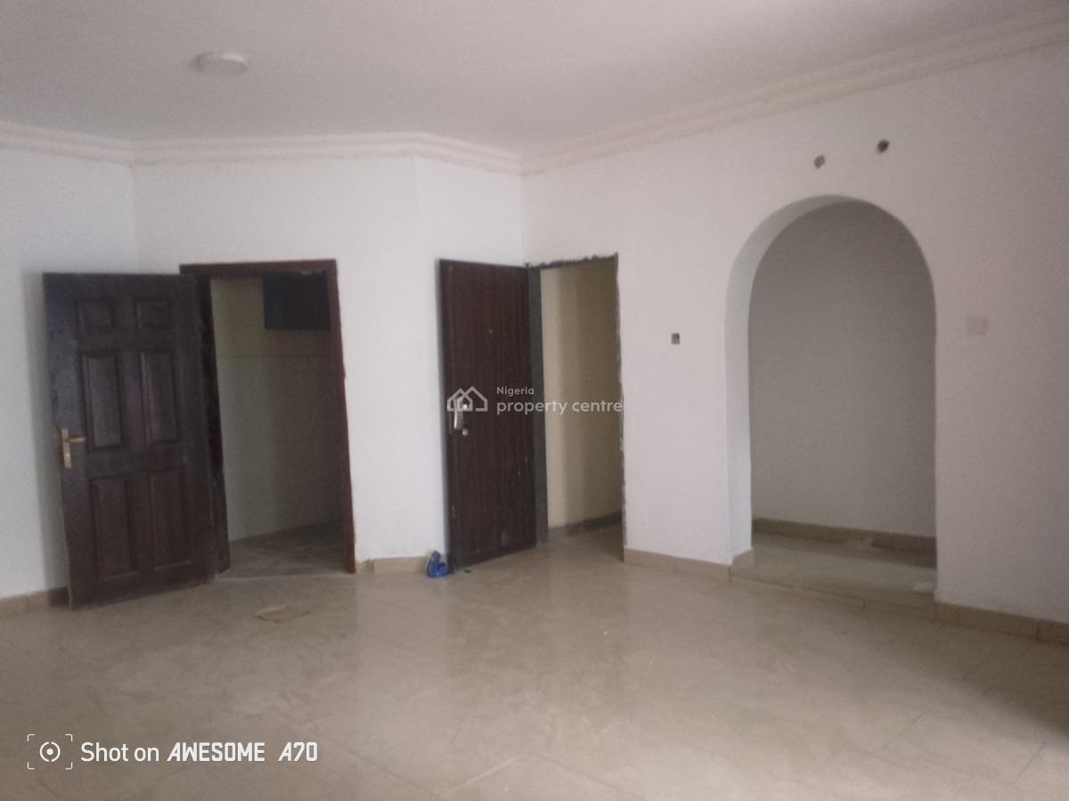 Massive 1bedroom with Guest Toilet, Chevy View Estate. Chevron, Lekki, Lagos, Mini Flat (room and Parlour) for Rent