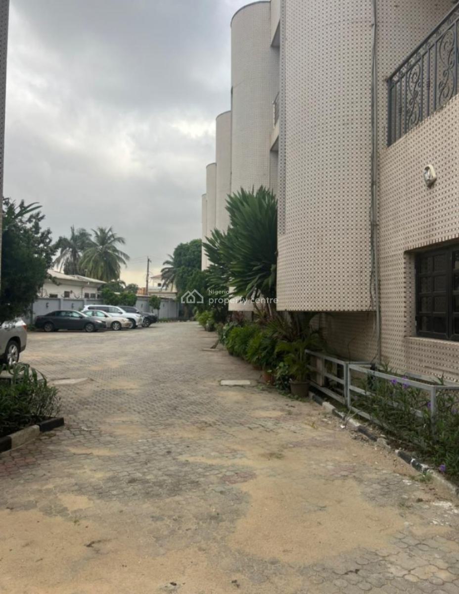 5 Bedrooms Terrace Duplex for Coperate Office, Ikeja Gra, Ikeja, Lagos, Office Space for Rent