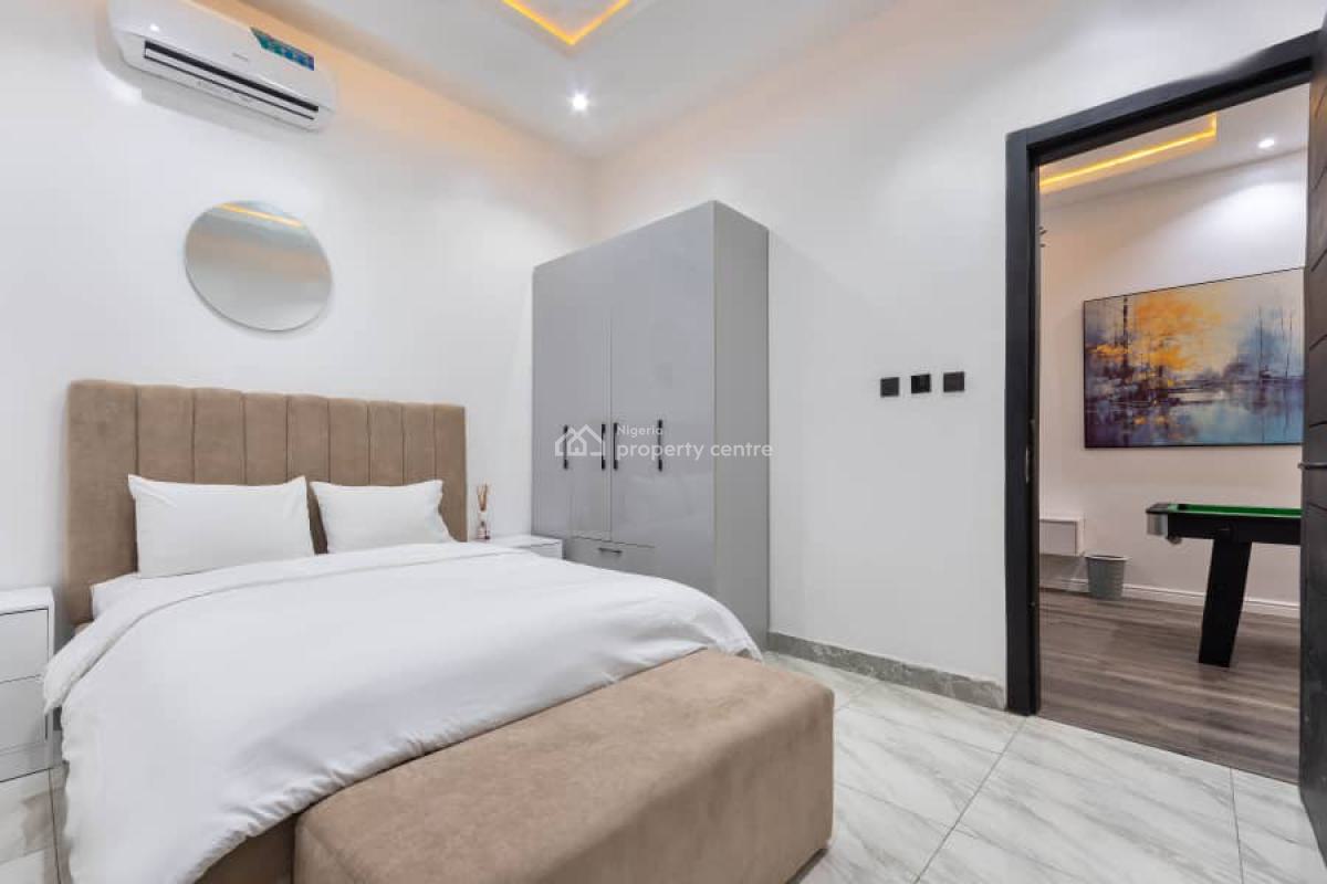 Exquisite 4 Bedroom Duplex with Pool, Ikota, Lekki Phase 2, Lekki, Lagos, Flat / Apartment Short Let