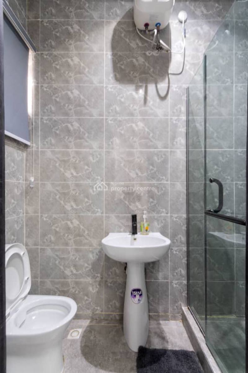 Exquisite 4 Bedroom Duplex with Pool, Ikota, Lekki Phase 2, Lekki, Lagos, Flat / Apartment Short Let