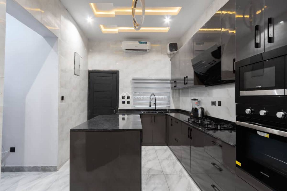 Exquisite 4 Bedroom Duplex with Pool, Ikota, Lekki Phase 2, Lekki, Lagos, Flat / Apartment Short Let