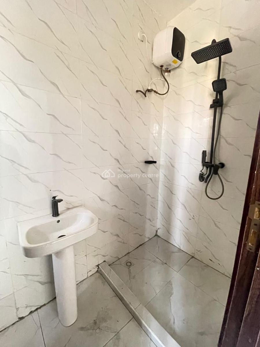 2bedroom Luxury & Spacious Apartment, 2bedroom Luxury & Spacious Apartment, Igbo Efon, Lekki, Lagos, Block of Flats for Sale