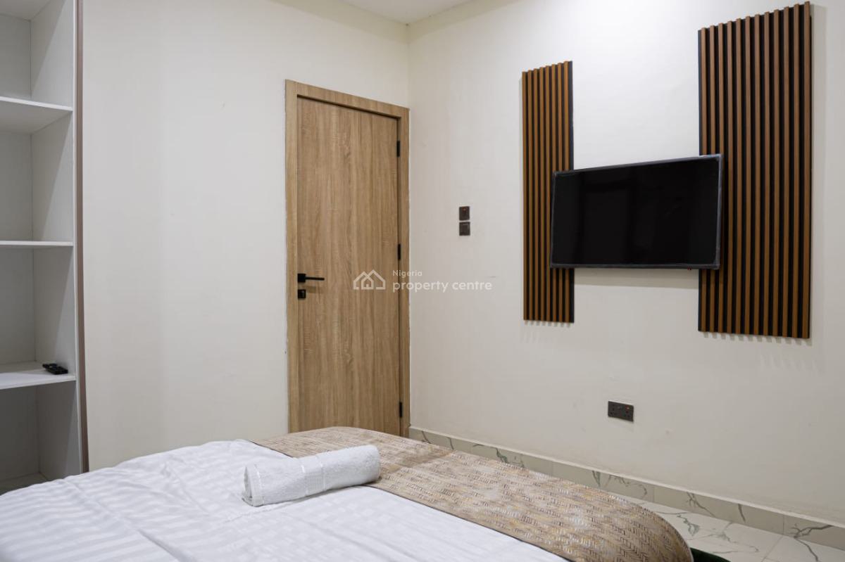 Luxurious 3 Bedroom Terrace Duplex with Pool, Ajah, Lekki Phase 2, Lekki, Lagos, Terraced Duplex Short Let