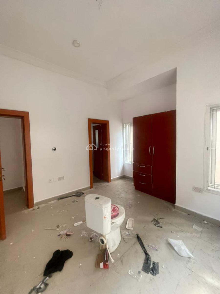 4bedroom Semi Detach House, Osapa, Lekki, Lagos, Semi-detached Duplex for Rent