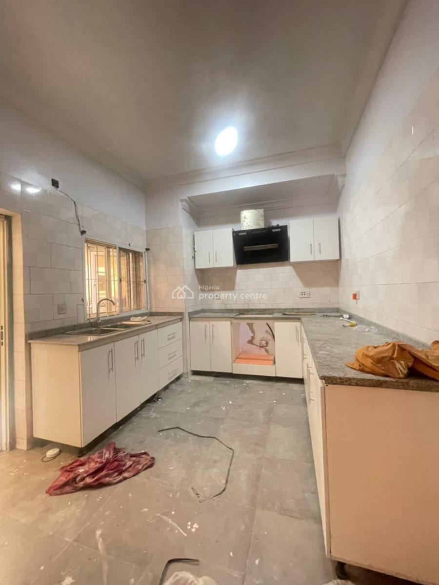 4bedroom Semi Detach House, Osapa, Lekki, Lagos, Semi-detached Duplex for Rent
