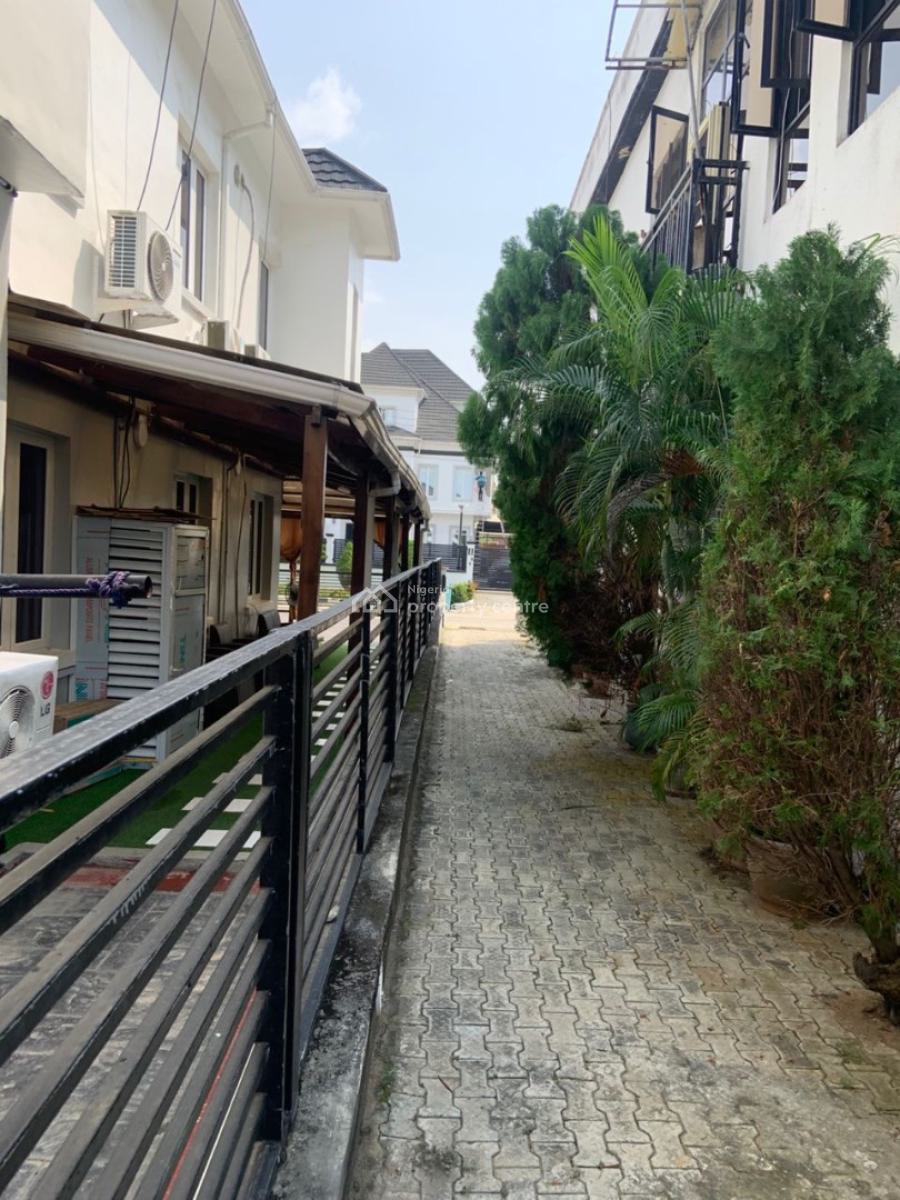 4 Units of 2 Bedrooms, Orchid, Lekki, Lagos, Block of Flats for Sale