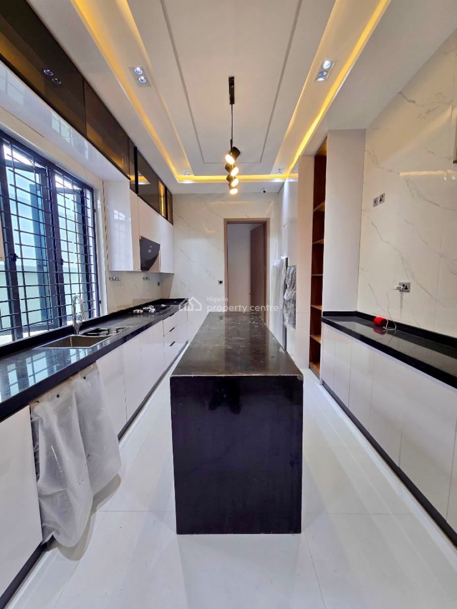 5-bedroom Fully Detached Duplex with Bq, Lekki Phase 1, Lekki, Lagos, Detached Duplex for Sale