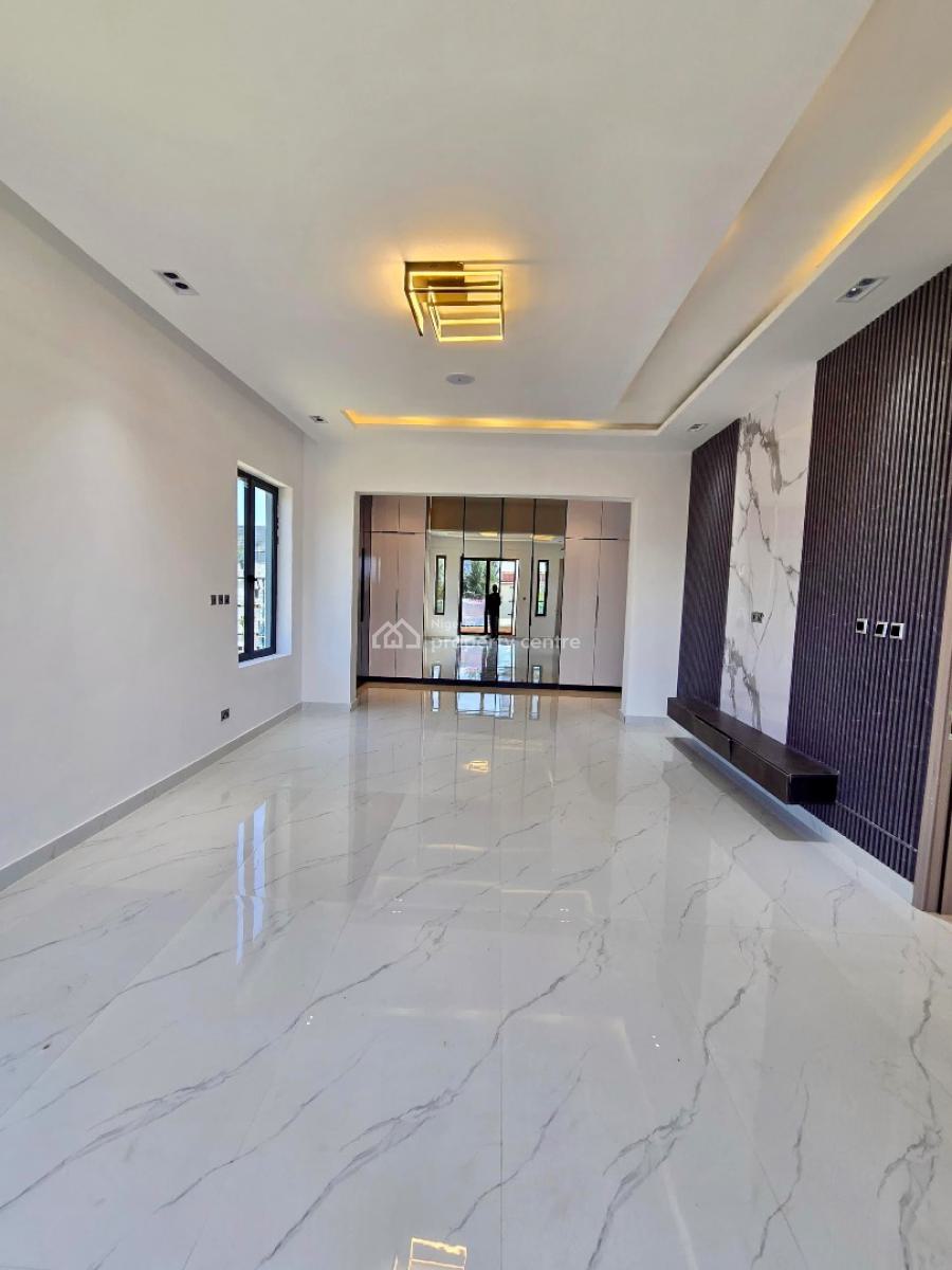 5-bedroom Fully Detached Duplex with Bq, Lekki Phase 1, Lekki, Lagos, Detached Duplex for Sale