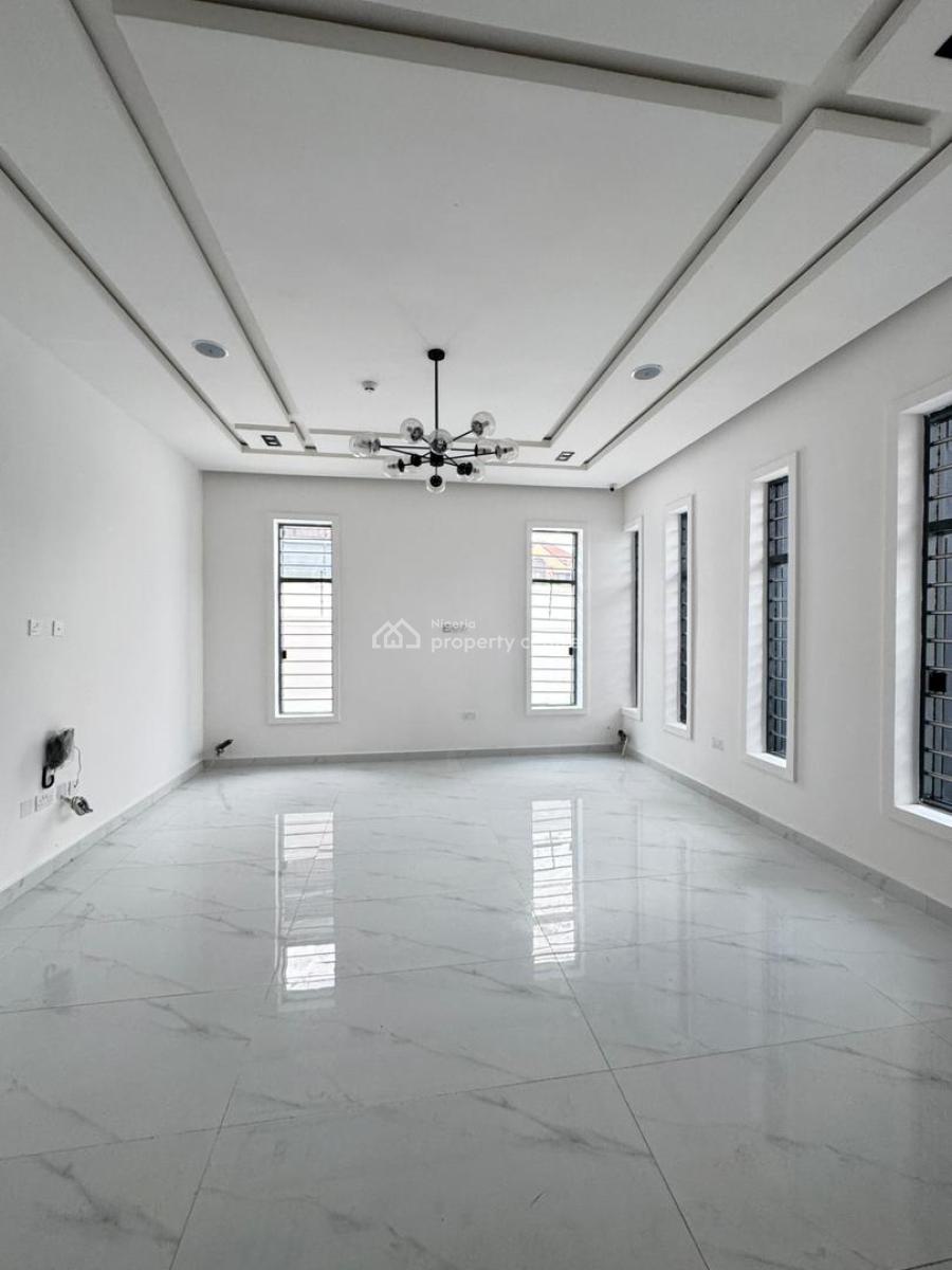 Lovely 5 Bedroom Fully Detached Duplex with Bq.  Location : Omole Phas, Omole Phase 1, Ikeja, Lagos, Detached Duplex for Sale