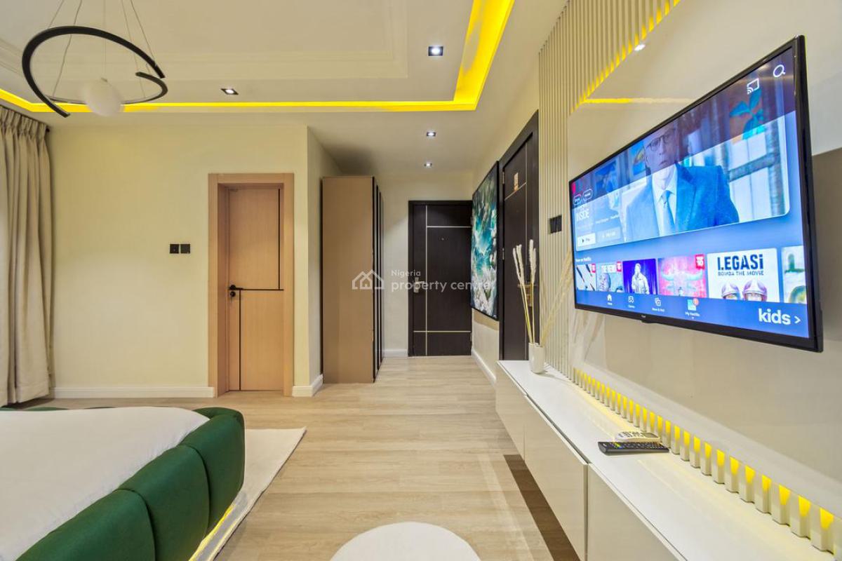 Luxurious Furnished 1 Bedroom, Chevron, Lekki Phase 2, Lekki, Lagos, House Short Let