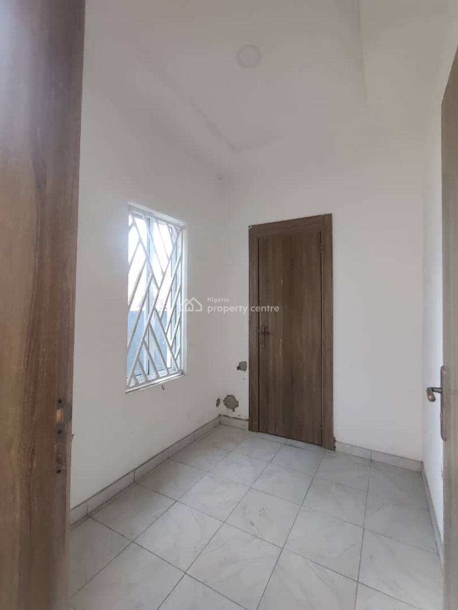 Brand New 2 Bedrooms Flat with Bq, Mobile Road, Ilaje, Ajah, Lagos, Flat / Apartment for Rent