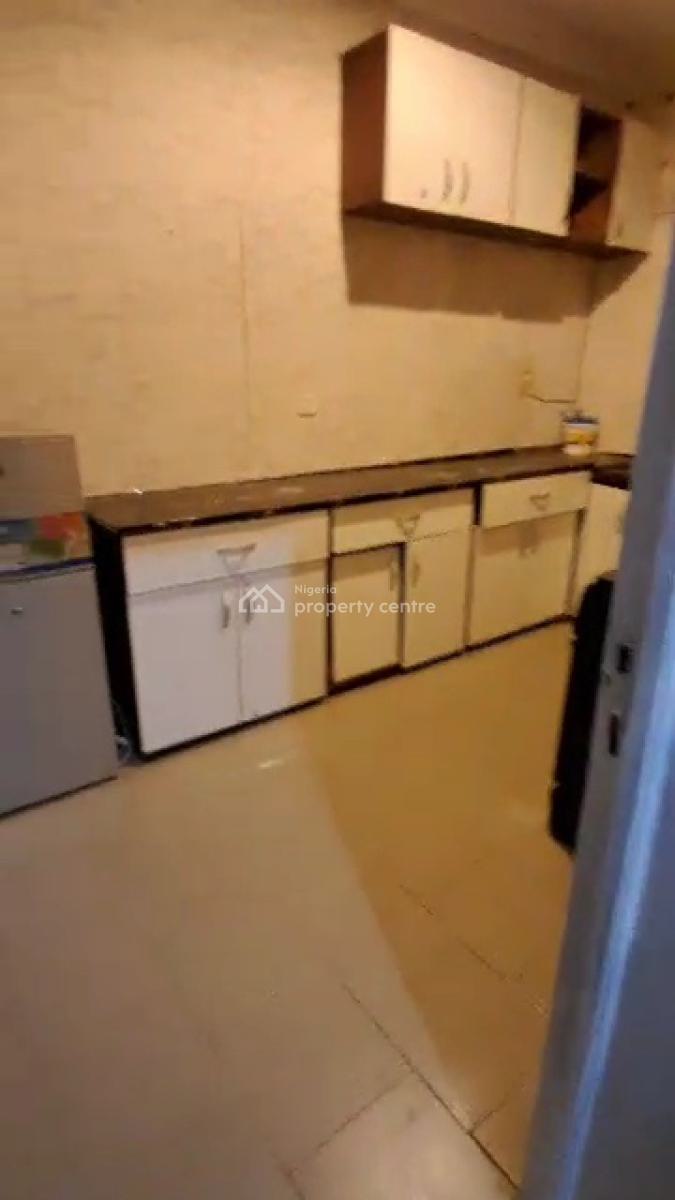 Exquisite Single Room Shared Apartment, Osapa London, Lekki Phase 1, Lekki, Lagos, Flat / Apartment for Rent