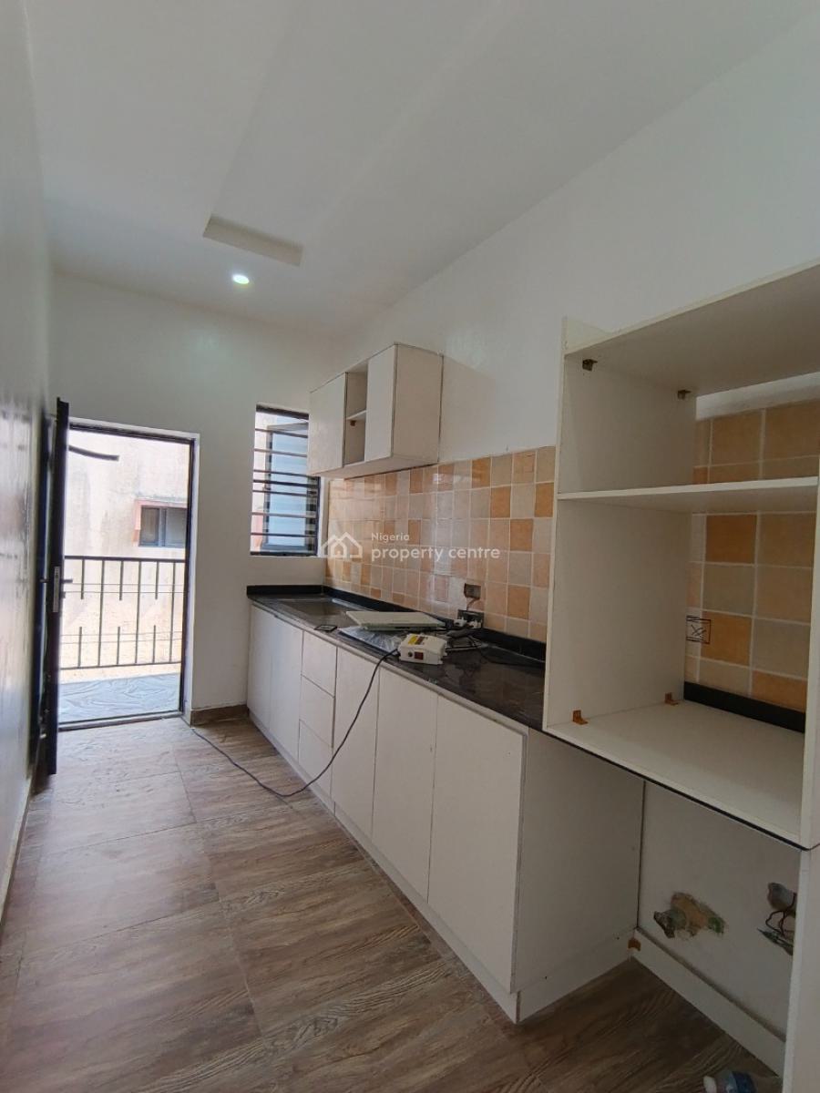 a 2 Bedroom Flat, Ologolo, Lekki, Lagos, Block of Flats for Sale