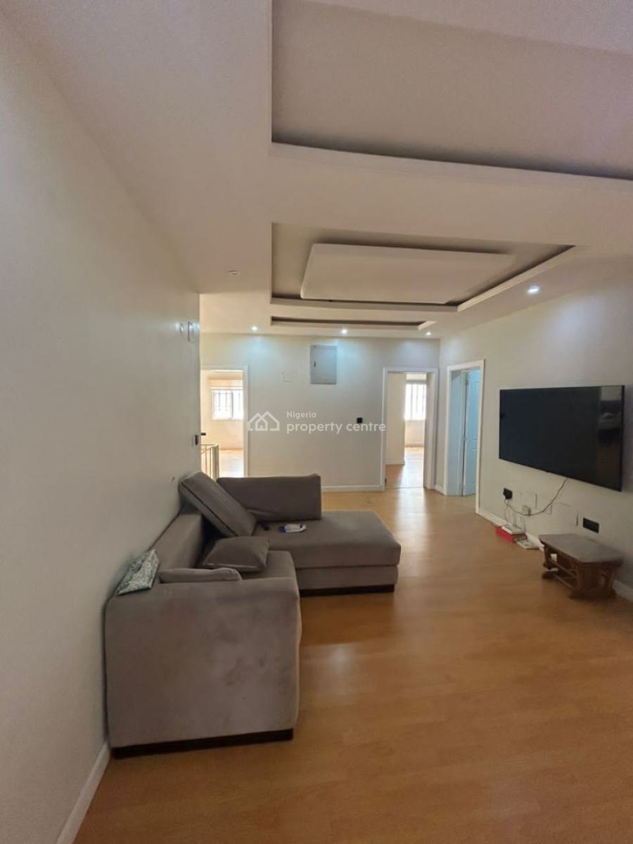 Well Maintained 4-bedroom Maisonette, Platinum Way Lekki, Lekki, Lagos, Flat / Apartment for Sale