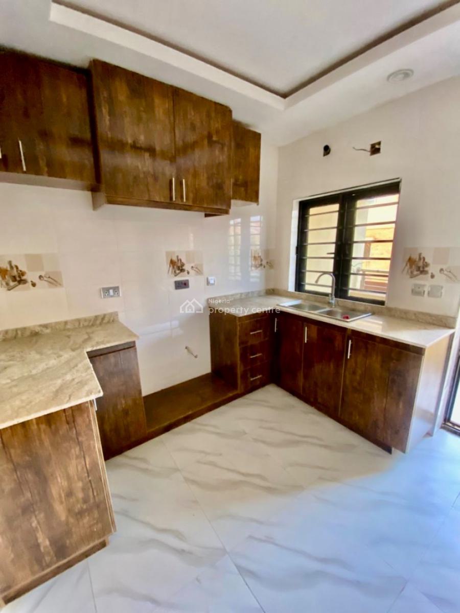 Very Massive and Newly Built Two (2) Bedroom Apartment, By Aquamarine Estate, Apo, Abuja, Flat / Apartment for Rent