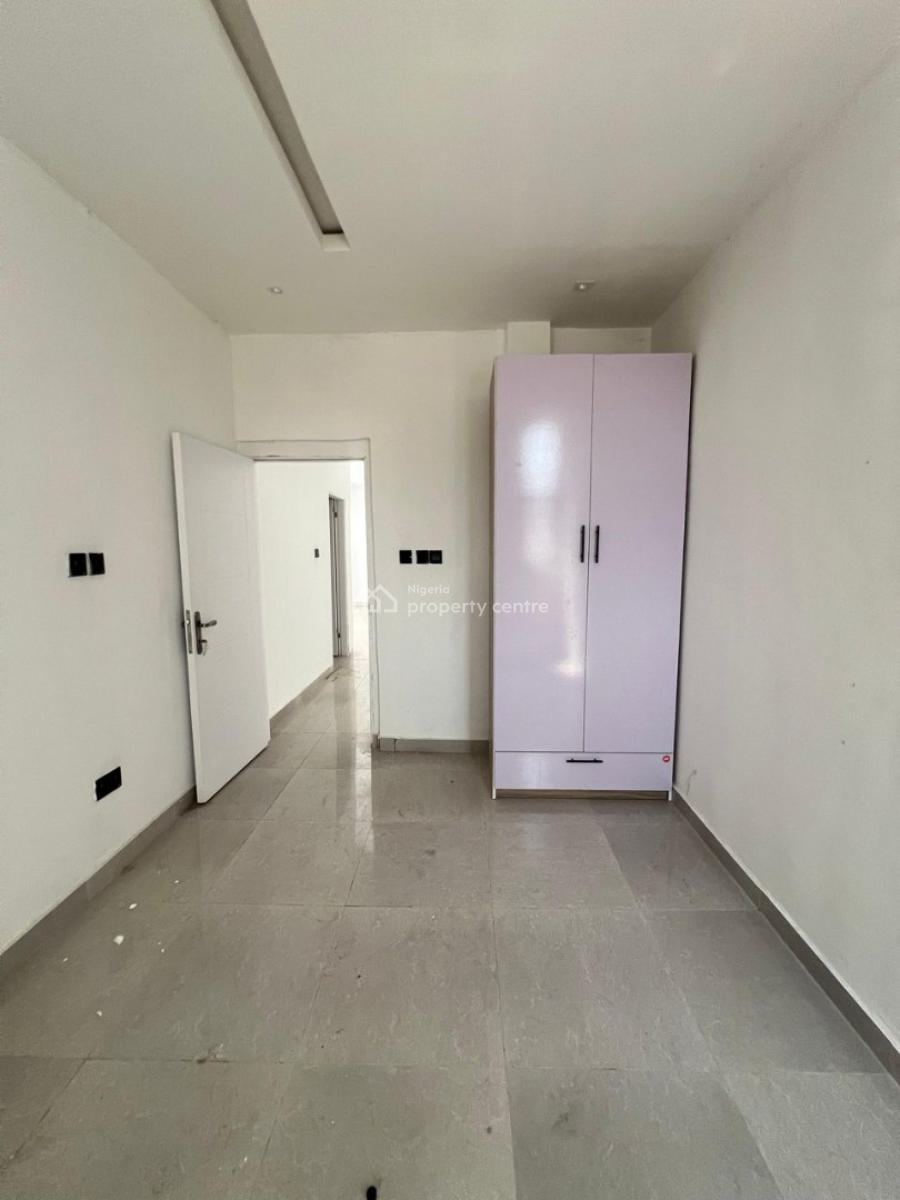Serviced 2 Bedroom Apartment with Pool and Gym, Ologolo, Ologolo, Lekki, Lagos, Flat / Apartment for Rent