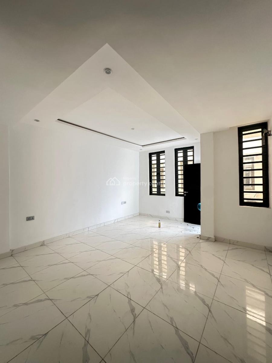Beautiful 2 Bedroom Apartment with Elevator, Lekki Phase 1, Lekki, Lagos, Flat / Apartment for Sale