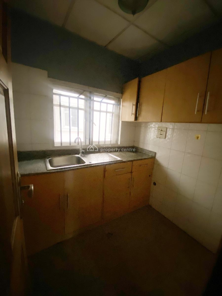 a Well Maintained Spacious 4 Bedroom Detached Duplex, Omole Phase 2, Ikeja, Lagos, Detached Duplex for Rent