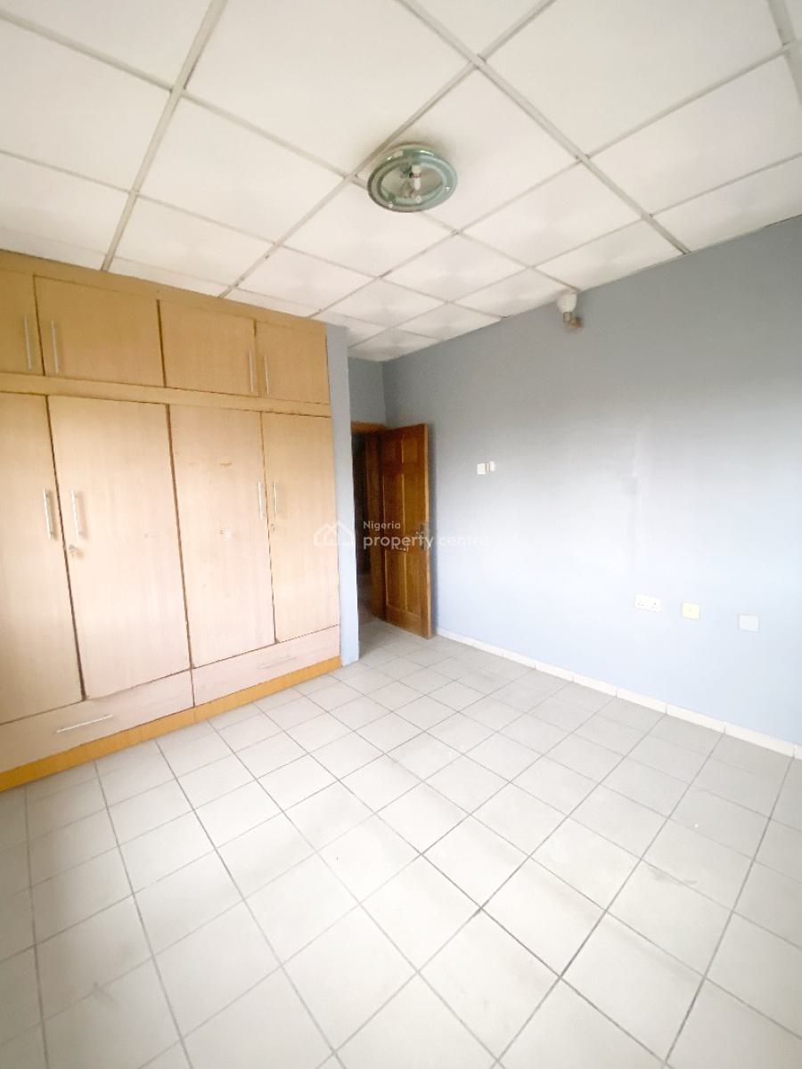 a Well Maintained Spacious 4 Bedroom Detached Duplex, Omole Phase 2, Ikeja, Lagos, Detached Duplex for Rent