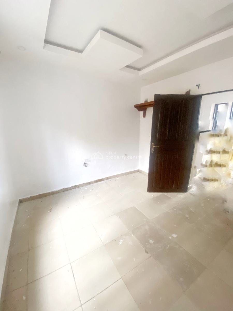 a Well Renovated Spacious 2 Bedroom Flat, Olowora, Omole Phase 2, Ikeja, Lagos, Flat / Apartment for Rent