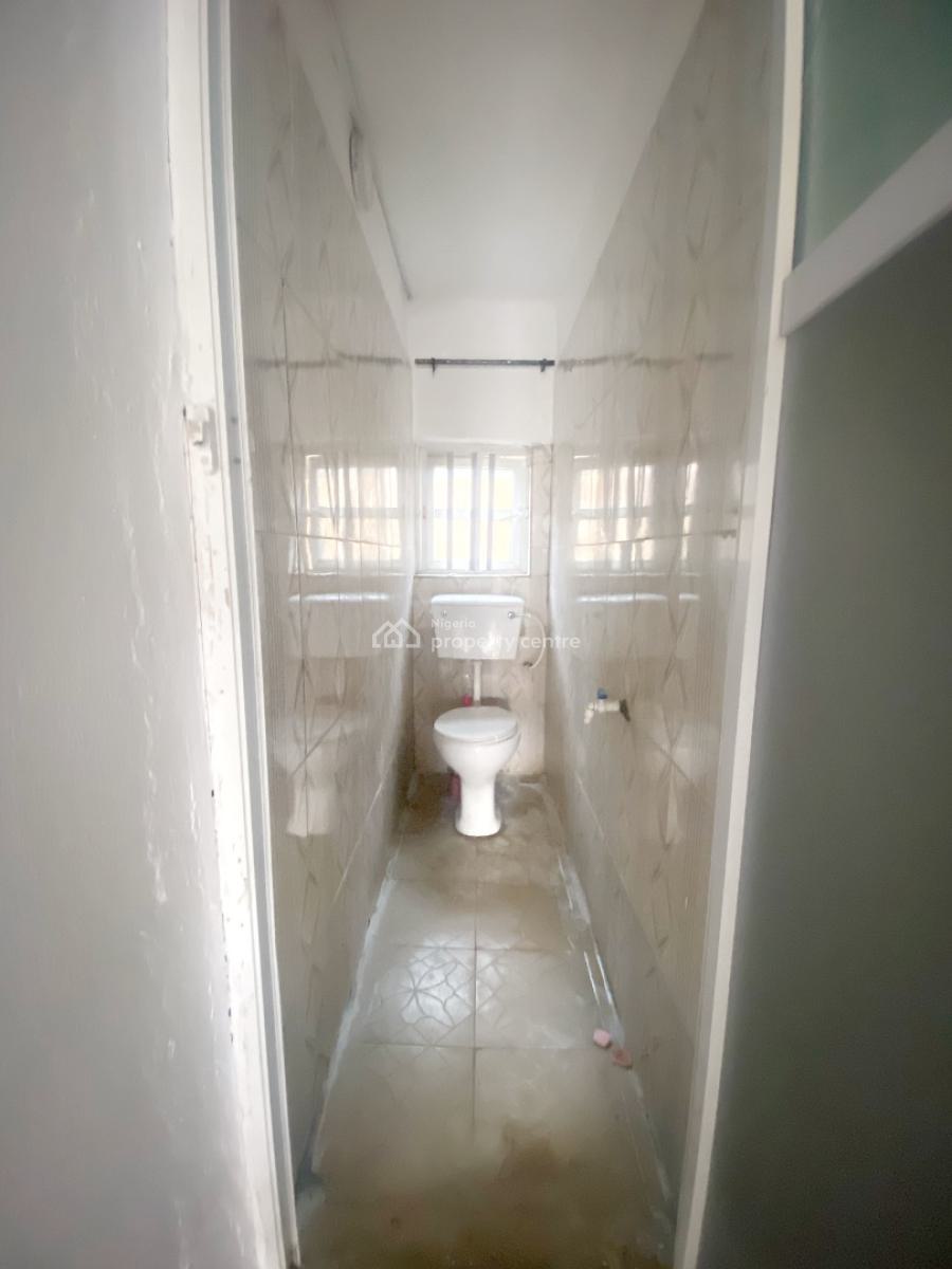 a Well Renovated Spacious 2 Bedroom Flat, Olowora, Omole Phase 2, Ikeja, Lagos, Flat / Apartment for Rent