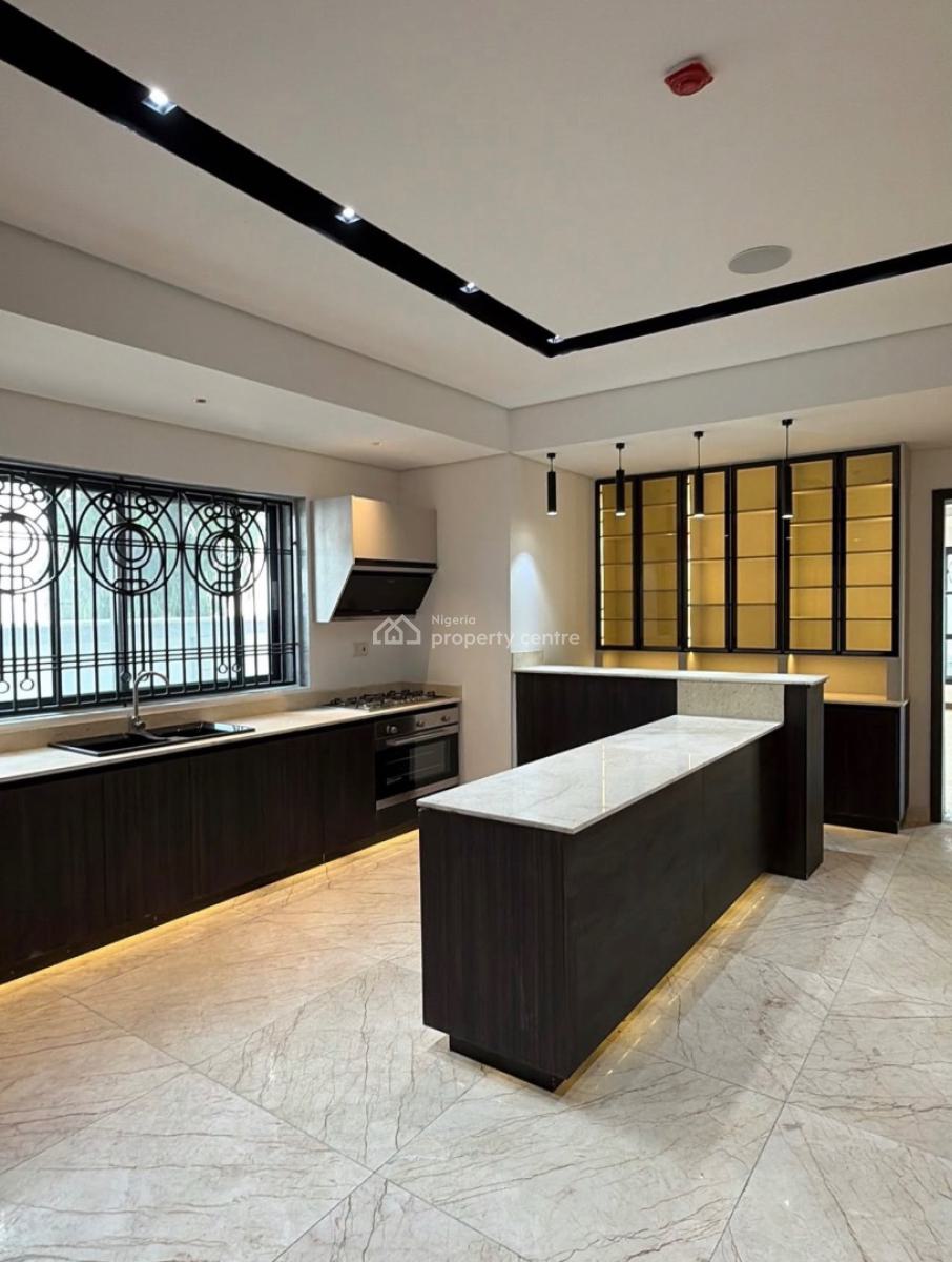 Breathtaking 7 Bedrooms Maisonette., Maitama District, Abuja, Detached Duplex for Sale