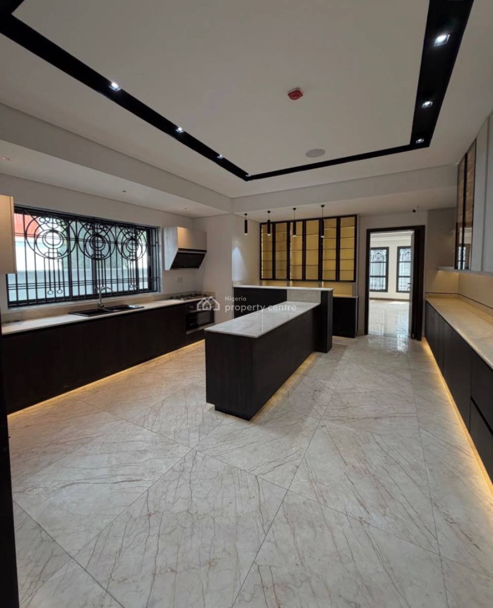 Breathtaking 7 Bedrooms Maisonette., Maitama District, Abuja, Detached Duplex for Sale