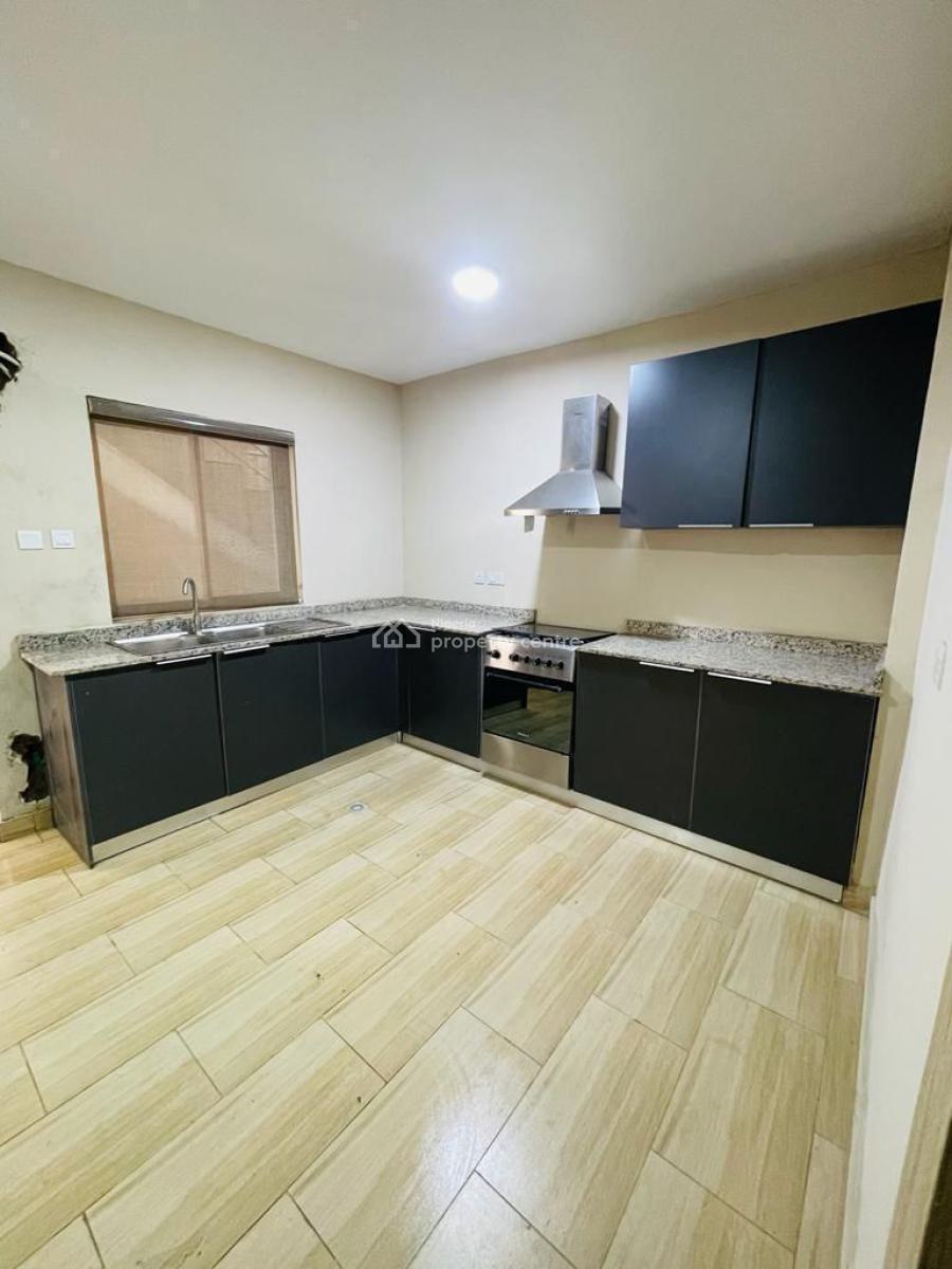 Luxuriously Built Apartment, Ilupeju, Ilupeju, Lagos, Block of Flats for Sale