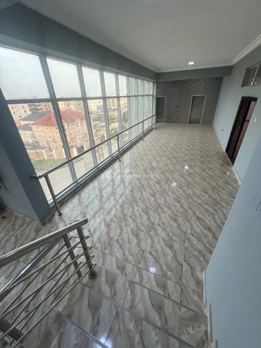 738 Sqm Open Plan Commercial Space in a Massive Contemporary Edifice, Lekki Phase 1, Lekki, Lagos, Commercial Property for Rent