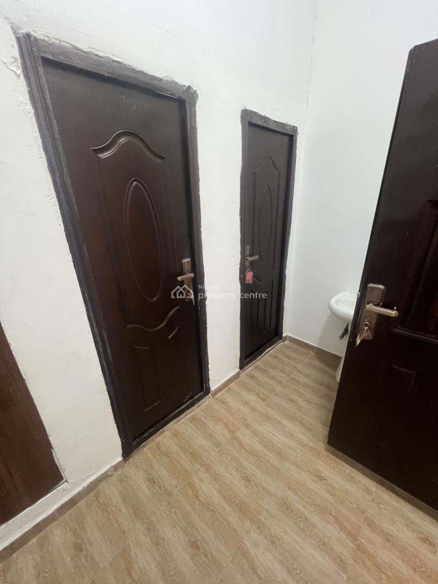 738 Sqm Open Plan Commercial Space in a Massive Contemporary Edifice, Lekki Phase 1, Lekki, Lagos, Commercial Property for Rent